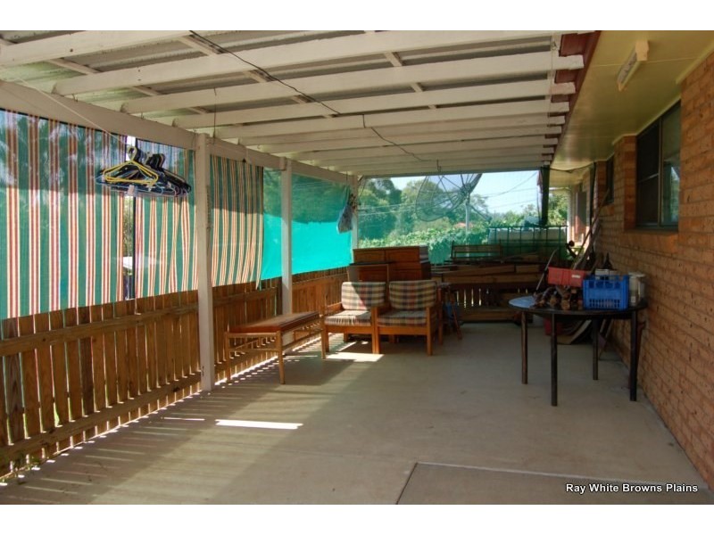 1 Matson Avenue, Regents Park QLD 4118