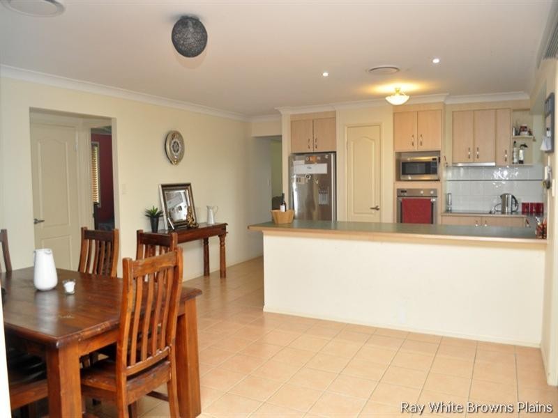 6-8 Laurina Drive, New Beith QLD 4124