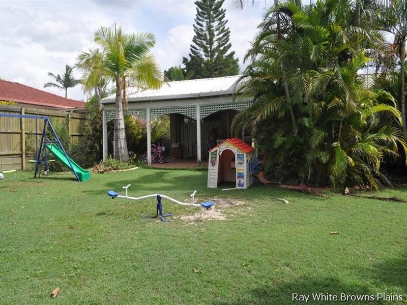 13 Thistle Street, Regents Park QLD 4118