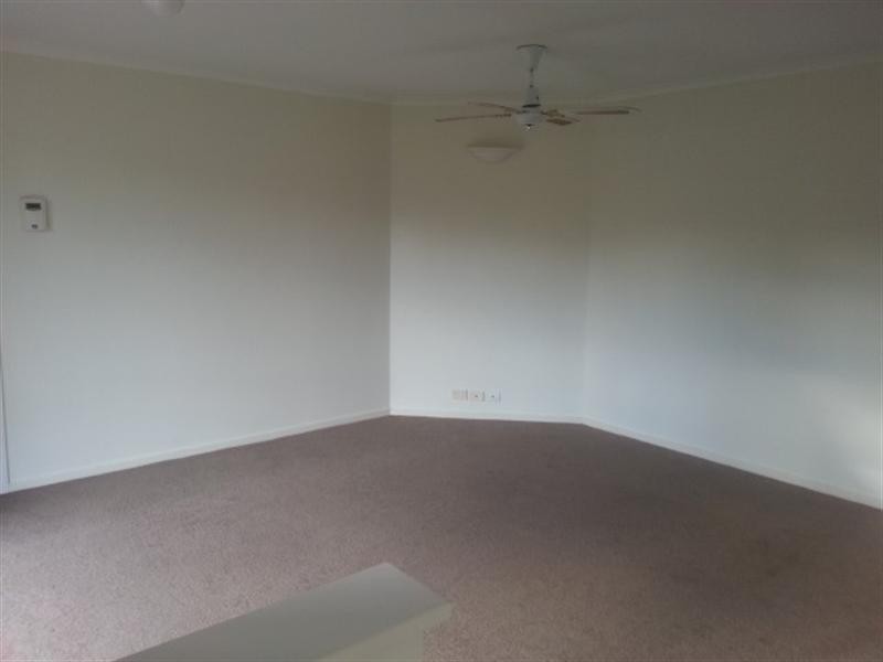 63 Bottlebrush Drive, Regents Park QLD 4118