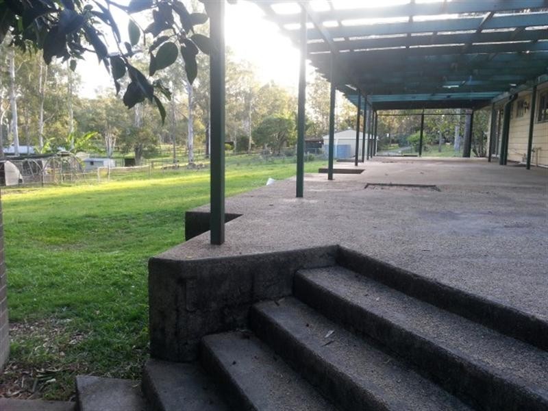 1904 Chambers Flat Road, Munruben QLD 4125