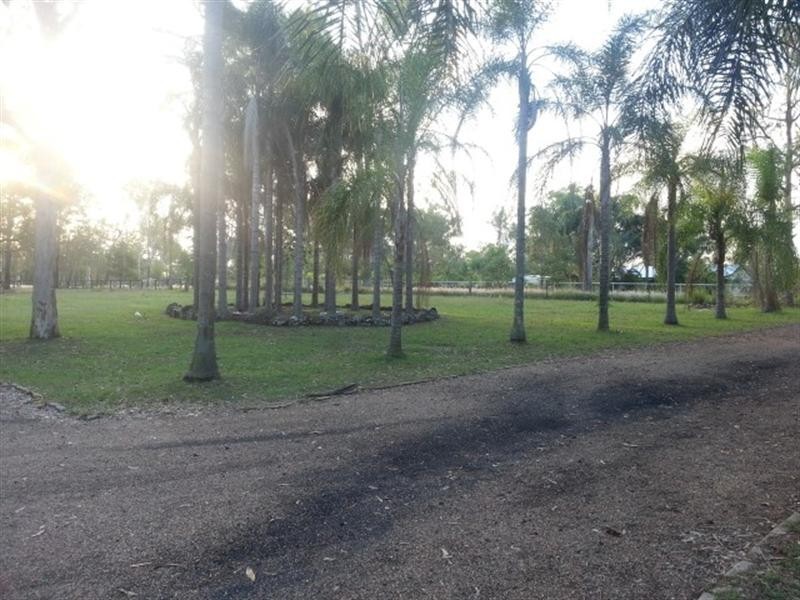 1904 Chambers Flat Road, Munruben QLD 4125