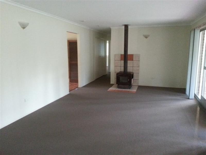 1904 Chambers Flat Road, Munruben QLD 4125