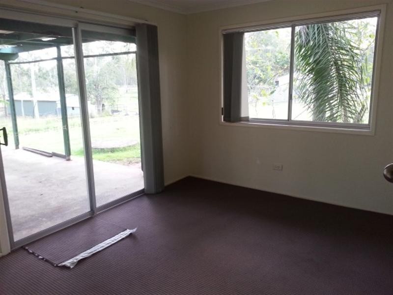 1904 Chambers Flat Road, Munruben QLD 4125