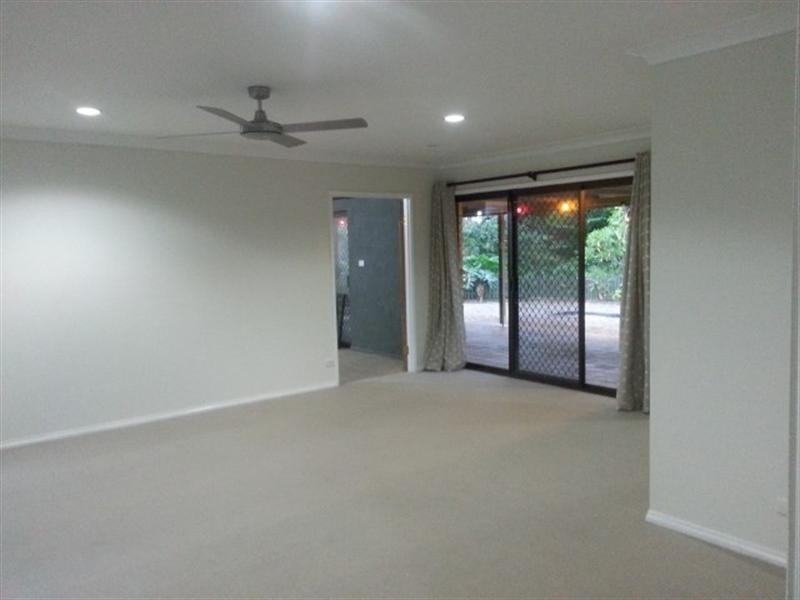 21 Jacaranda Avenue, Boronia Heights QLD 4124