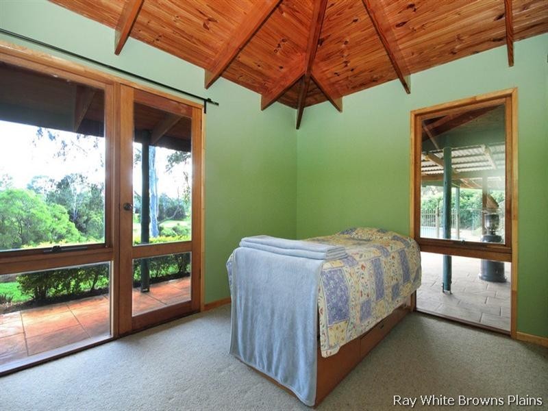 77 Wendt Road, Chambers Flat QLD 4133