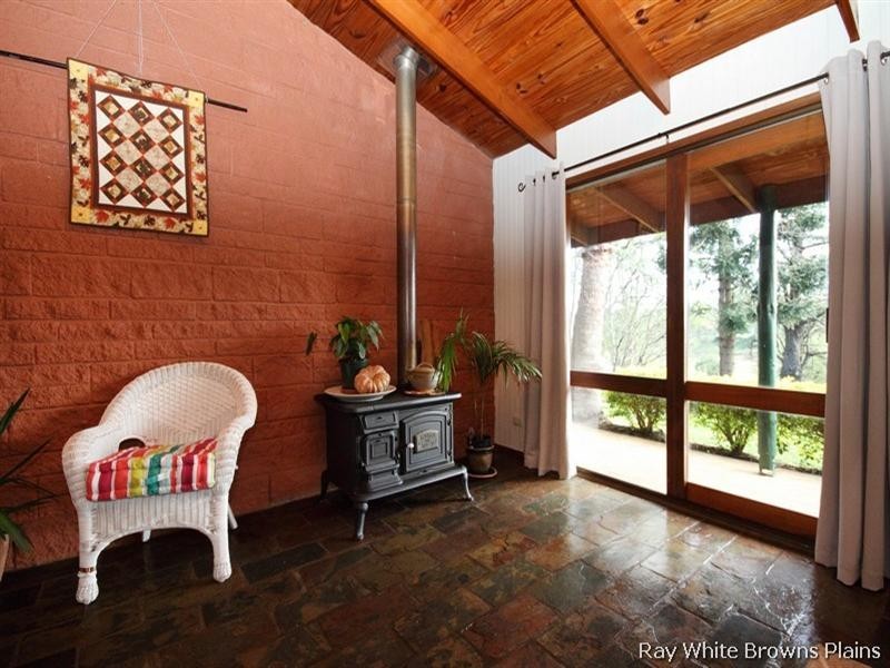 77 Wendt Road, Chambers Flat QLD 4133