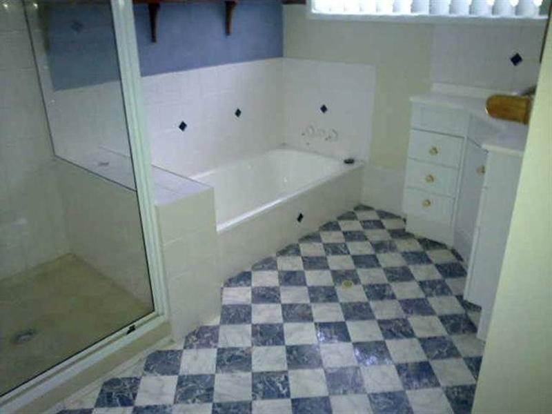 22 WOODVIEW Street, Browns Plains QLD 4118