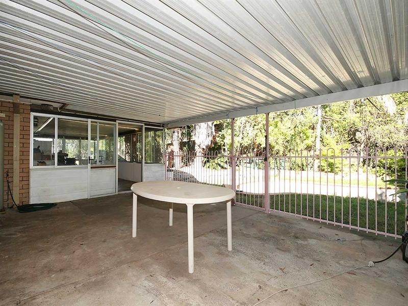 1 Norfolk Street, Hillcrest QLD 4118