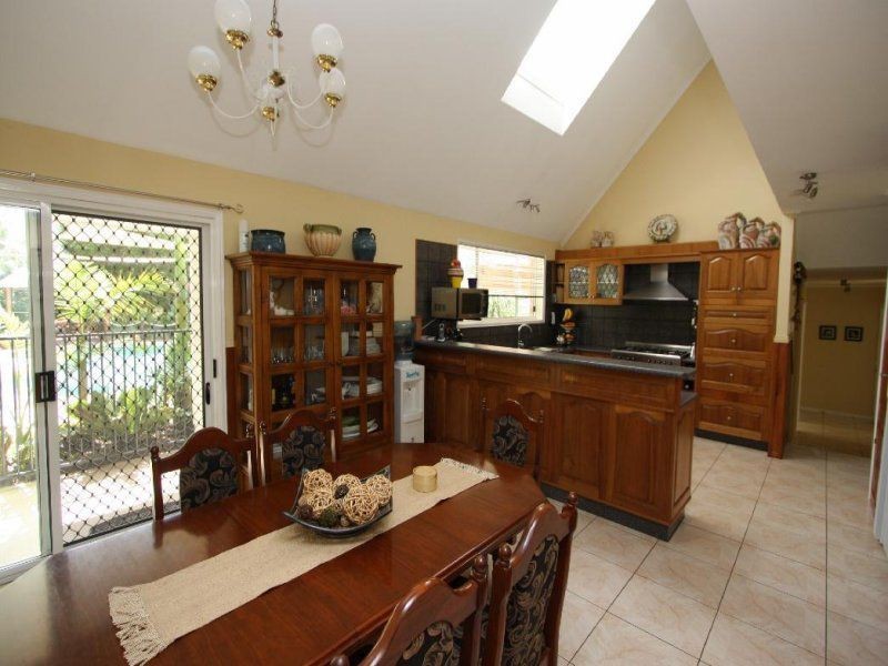 15 Penda Road, Park Ridge South QLD 4125