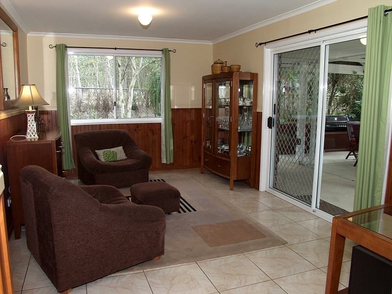 15 Penda Road, Park Ridge South QLD 4125