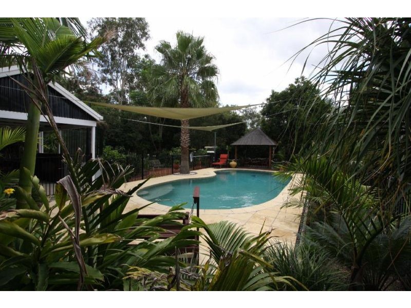 15 Penda Road, Park Ridge South QLD 4125