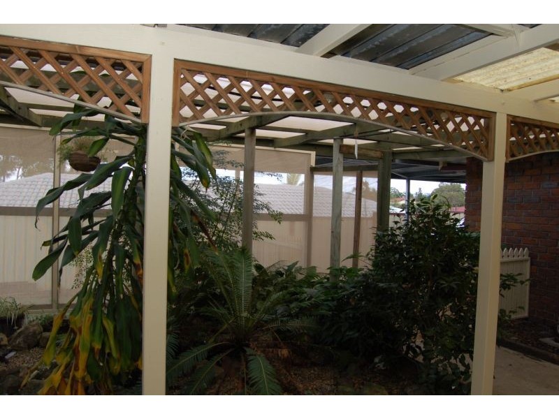 22 Matson Avenue, Regents Park QLD 4118