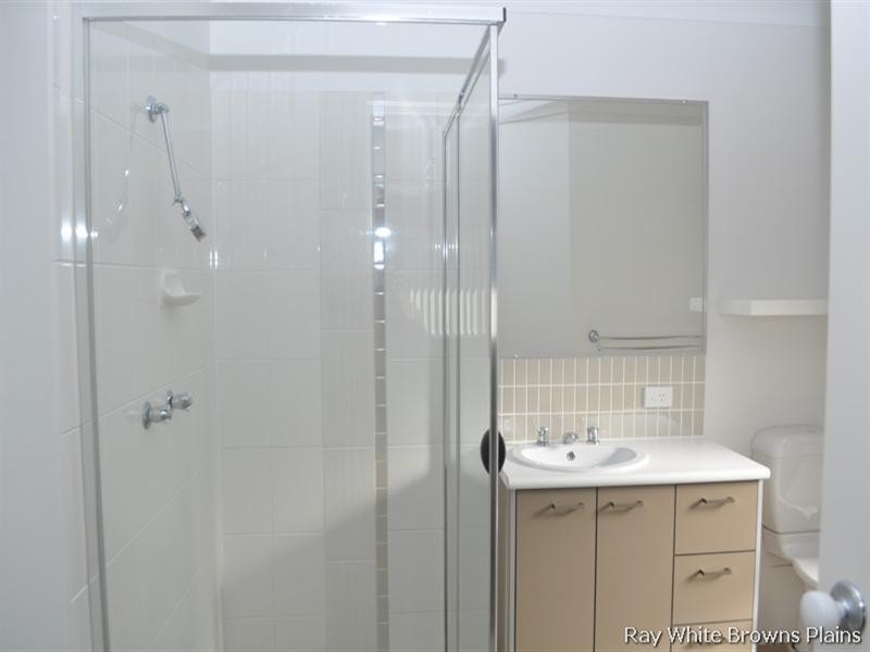 39 Sunrise Crescent, Regents Park QLD 4118