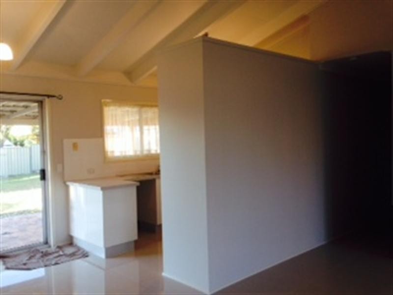 32 Vergulde Road, Regents Park QLD 4118