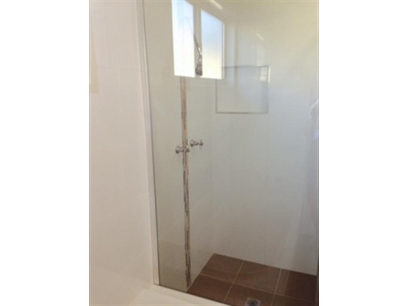 32 Vergulde Road, Regents Park QLD 4118