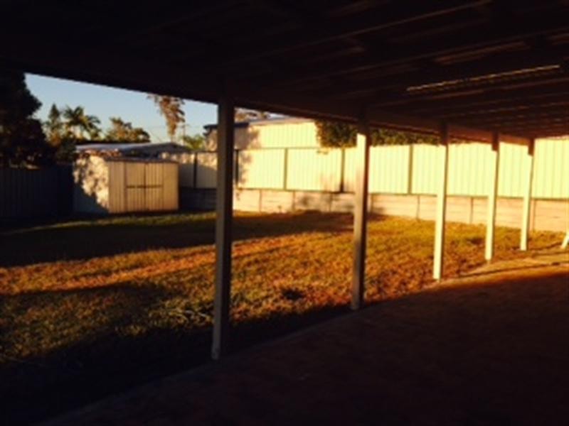 32 Vergulde Road, Regents Park QLD 4118