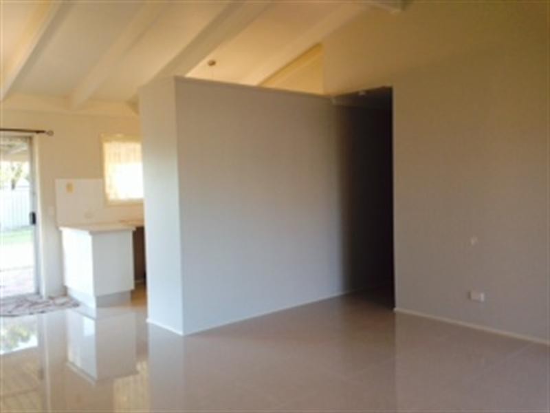 32 Vergulde Road, Regents Park QLD 4118