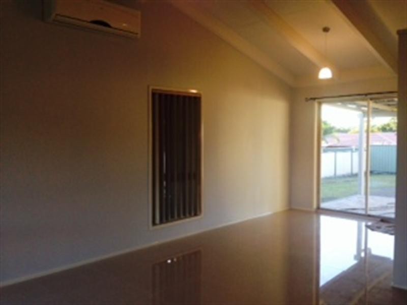 32 Vergulde Road, Regents Park QLD 4118