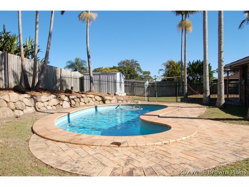 11 Vansittart Road, Regents Park QLD 4118