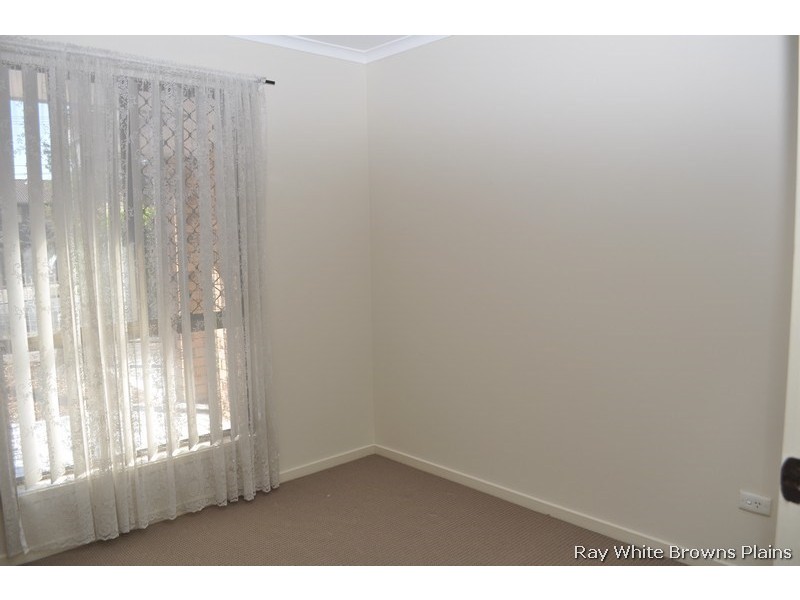 11 Vansittart Road, Regents Park QLD 4118