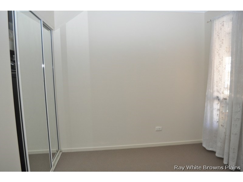 11 Vansittart Road, Regents Park QLD 4118