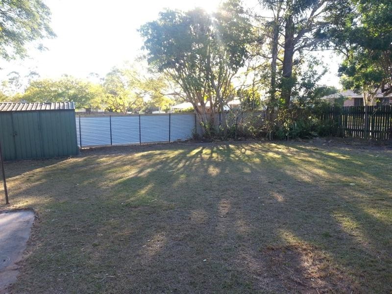 36 Seaton Street, Hillcrest QLD 4118