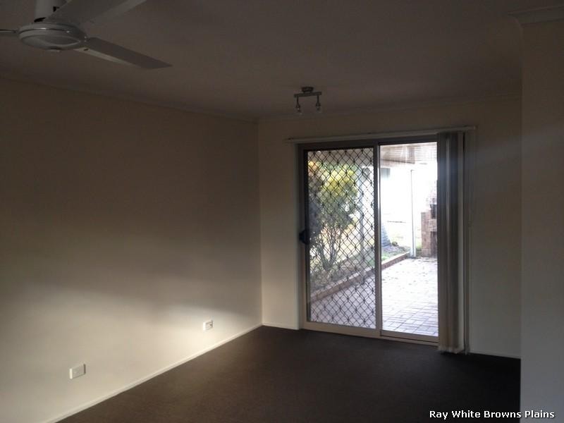 26 Federation Drive, Hillcrest QLD 4118