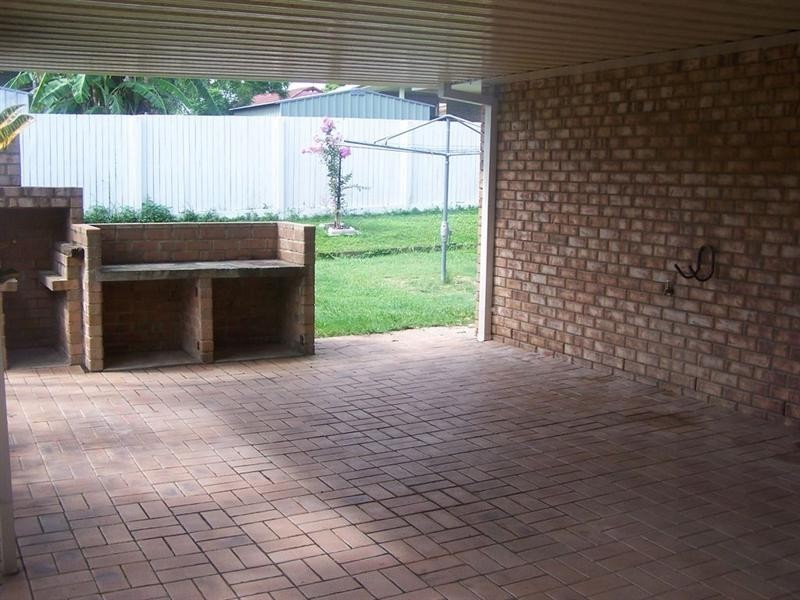 26 Federation Drive, Hillcrest QLD 4118