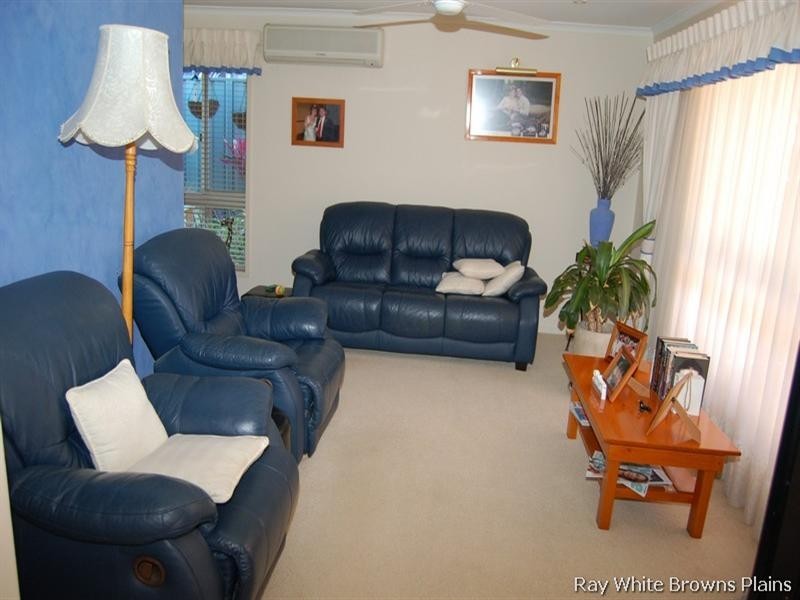 11 Dornock Drive, Boronia Heights QLD 4124