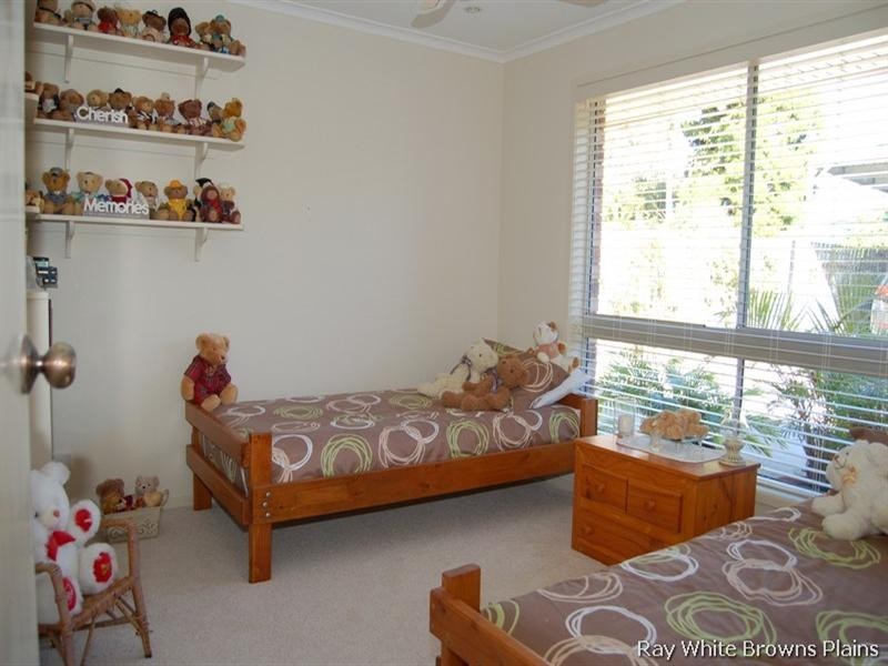 11 Dornock Drive, Boronia Heights QLD 4124