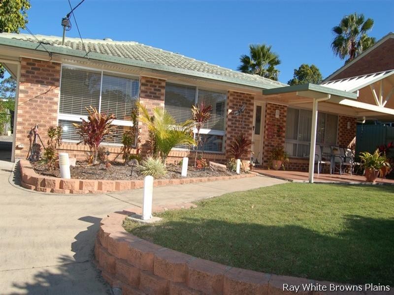 11 Dornock Drive, Boronia Heights QLD 4124