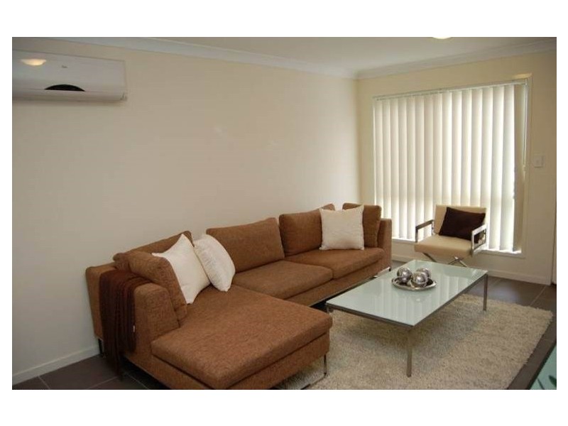 7/1 Emerald Drive, Regents Park QLD 4118