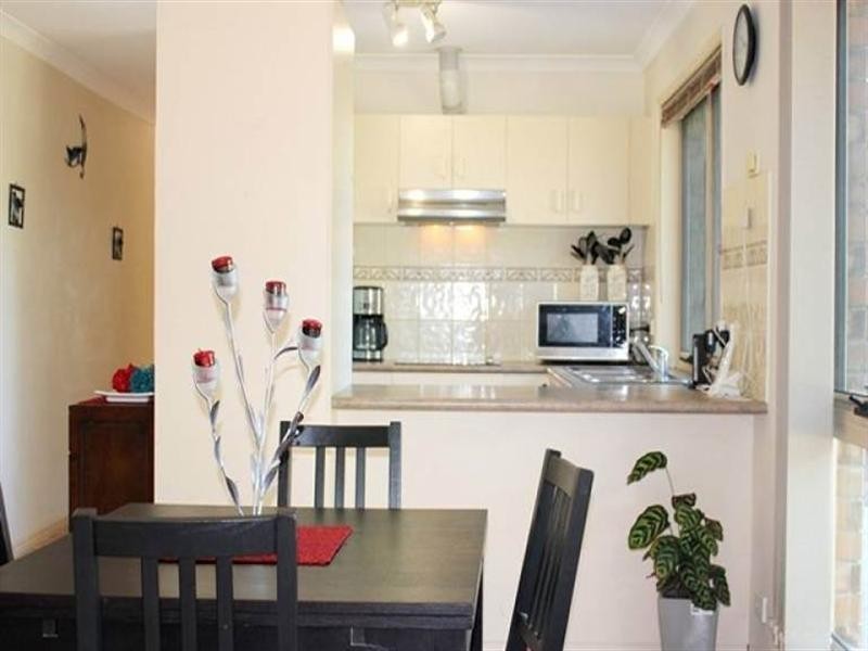 4 Isaac Court, Hillcrest QLD 4118