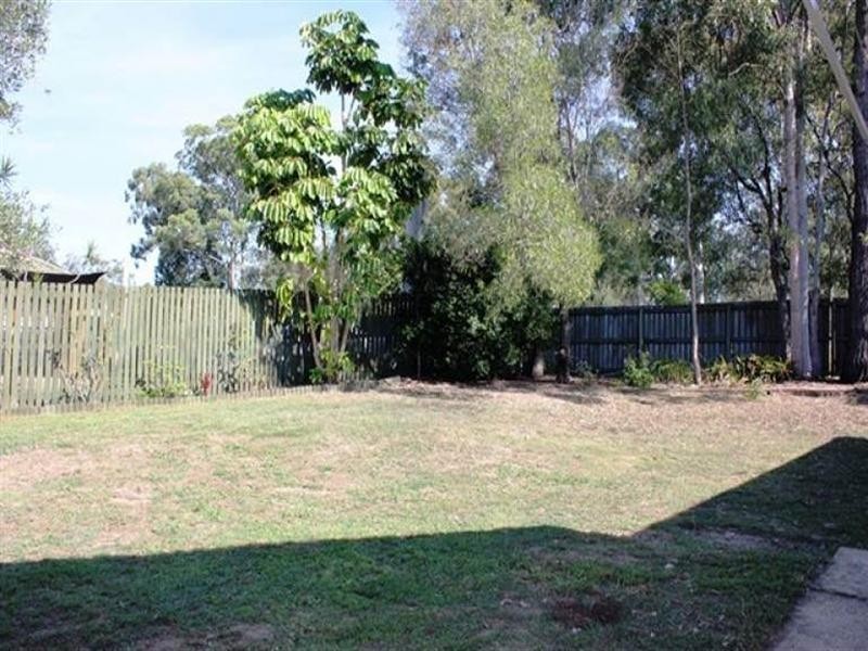 4 Isaac Court, Hillcrest QLD 4118