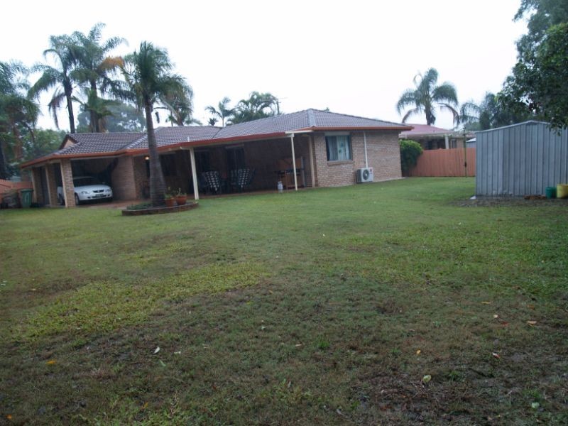 19 Federation Drive, Hillcrest QLD 4118