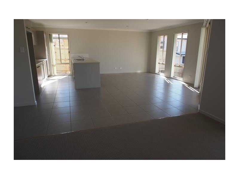 15 Oasis Court, Marsden QLD 4132