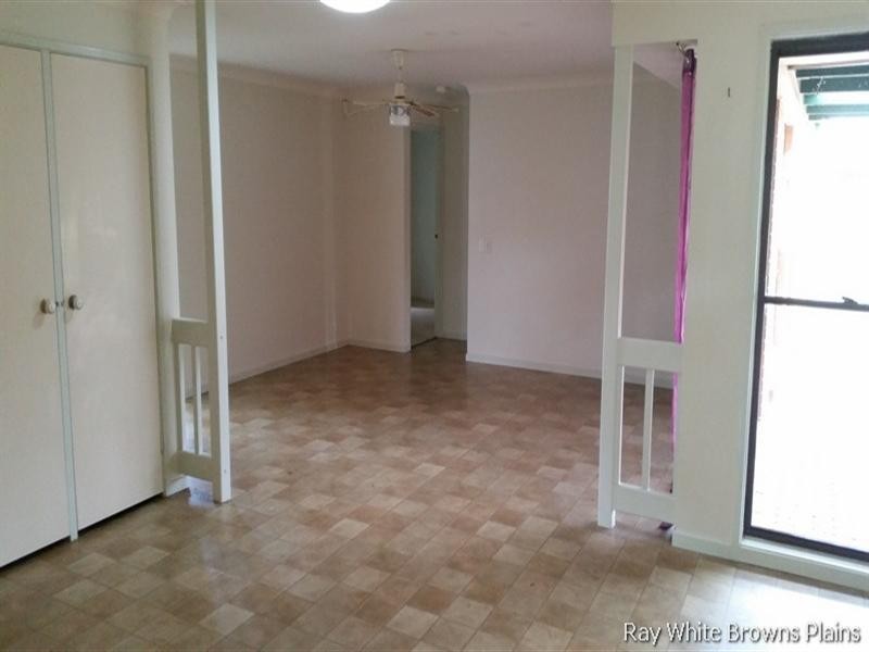 8 Savoy Court, Browns Plains QLD 4118
