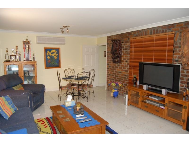 11 Jacaranda Avenue, Boronia Heights QLD 4124