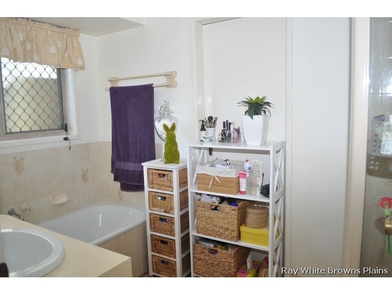 12 Grand Central Court, Boronia Heights QLD 4124