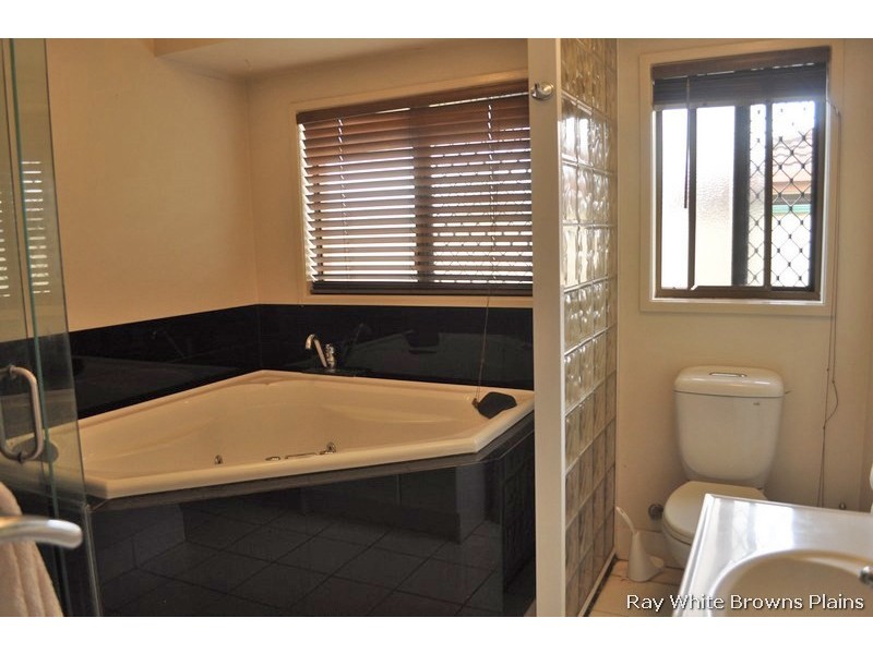 155 Vansittart Road, Regents Park QLD 4118