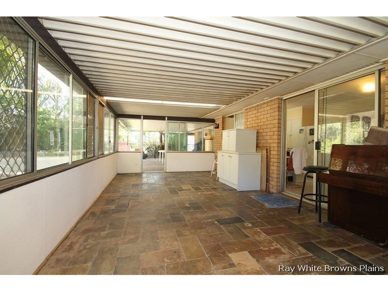 1 Norfolk Street, Hillcrest QLD 4118