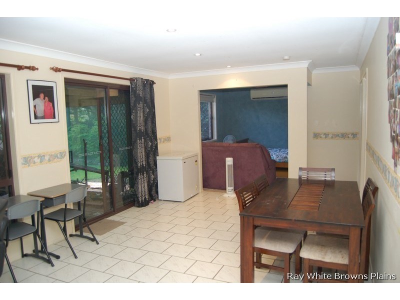 1 Town Court, Boronia Heights QLD 4124