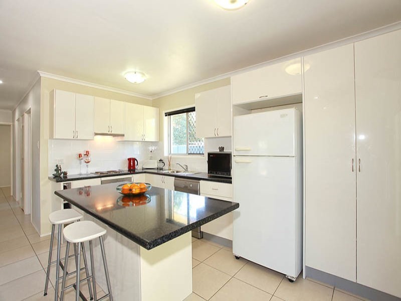 52 Limerick Drive, Crestmead QLD 4132