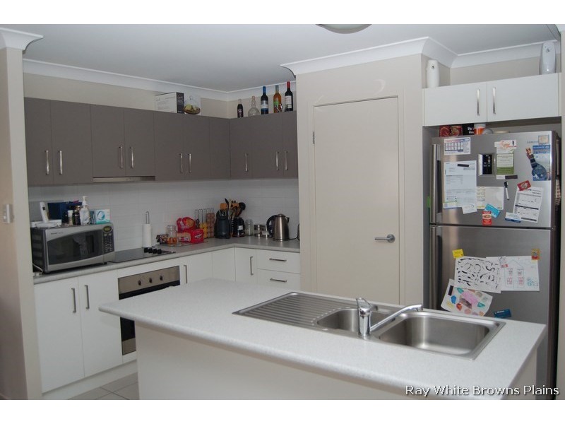 15 Tenielle Street, Boronia Heights QLD 4124