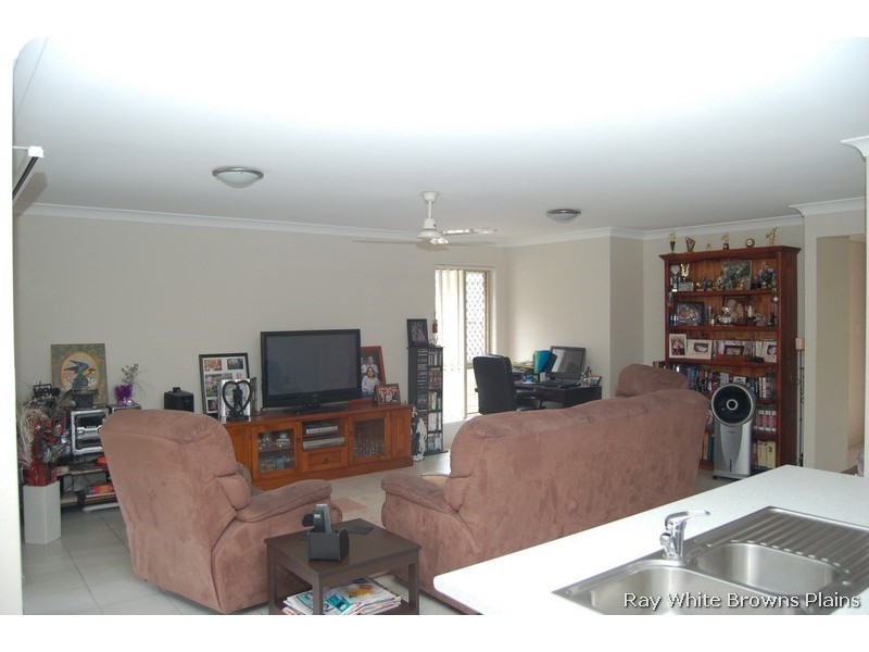 15 Tenielle Street, Boronia Heights QLD 4124