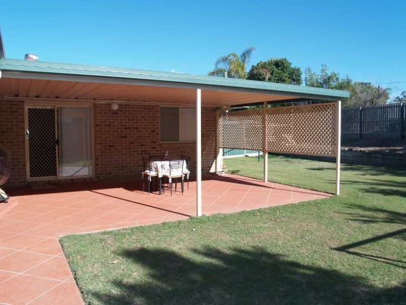 50 Redgum Drive, Regents Park QLD 4118