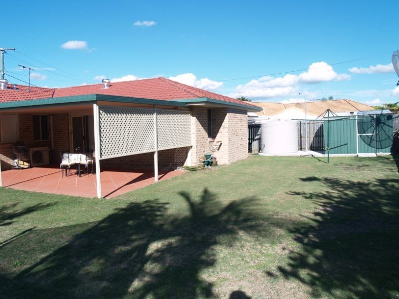 50 Redgum Drive, Regents Park QLD 4118