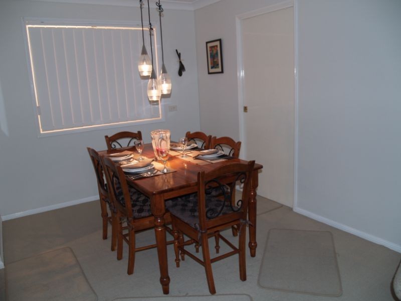 50 Redgum Drive, Regents Park QLD 4118