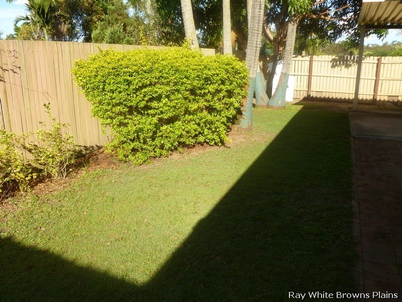 11 Thistle Street, Regents Park QLD 4118